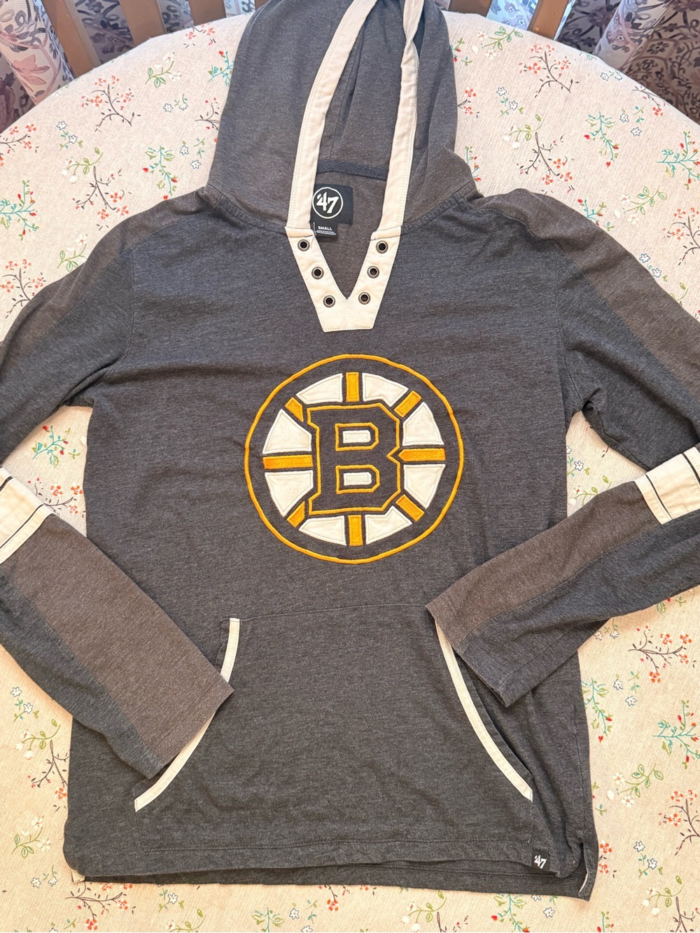 47 Womens Gray & Gold Boston Bruins Hooded Pullover